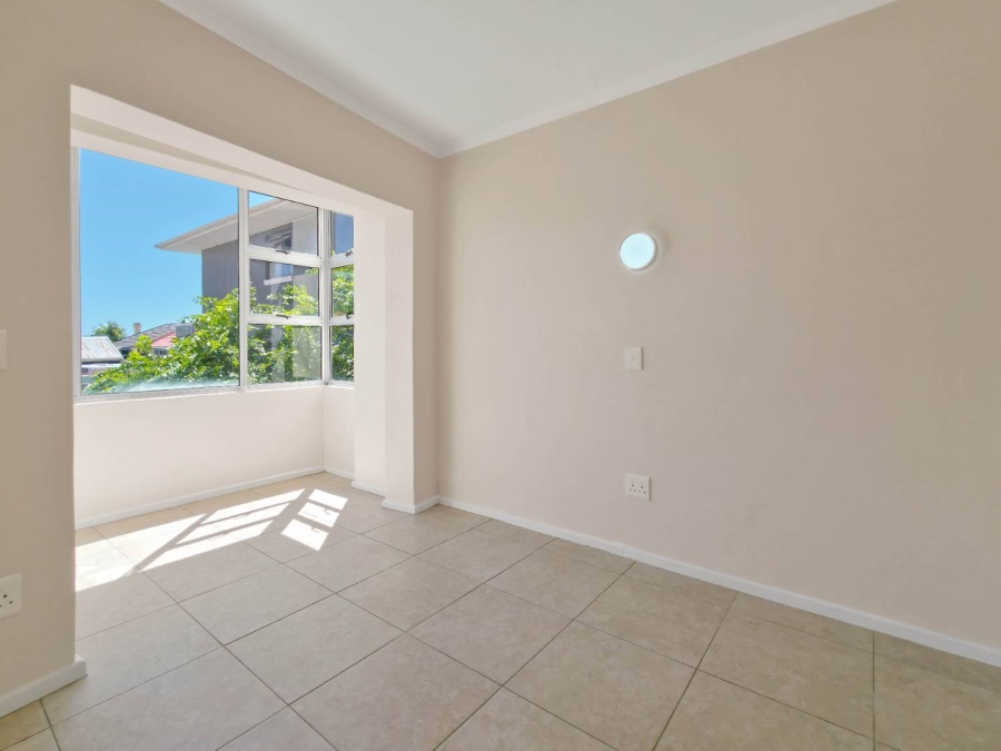 1 Bedroom Property for Sale in Gardens Western Cape